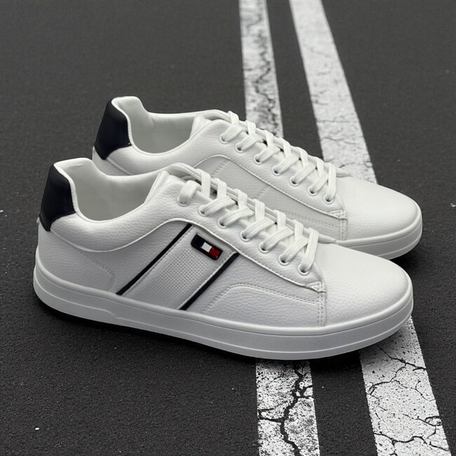 Raphael Avenue Shoe Shop